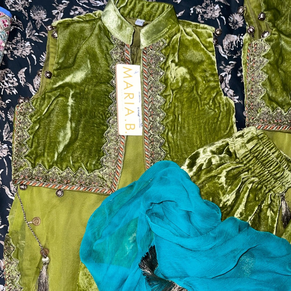 Suit Green : Maria B. Kids - Picture 5 of 8